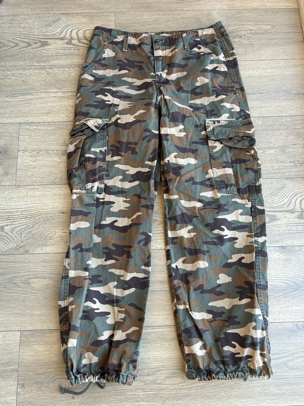 Levi’s ‘94 Baggy Camo Cargo Pants